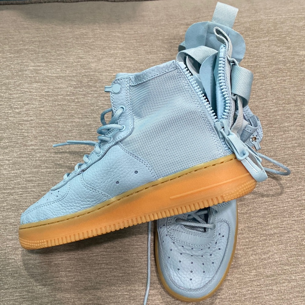Brand New Boys Nike Air SF AF1 Sky Blue Sneaker size 6.5!